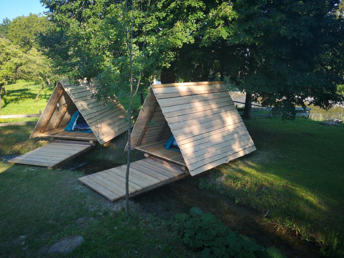 Kamp Na Otoku - Ljubno Ob Savinji Hotel Kültér fotó