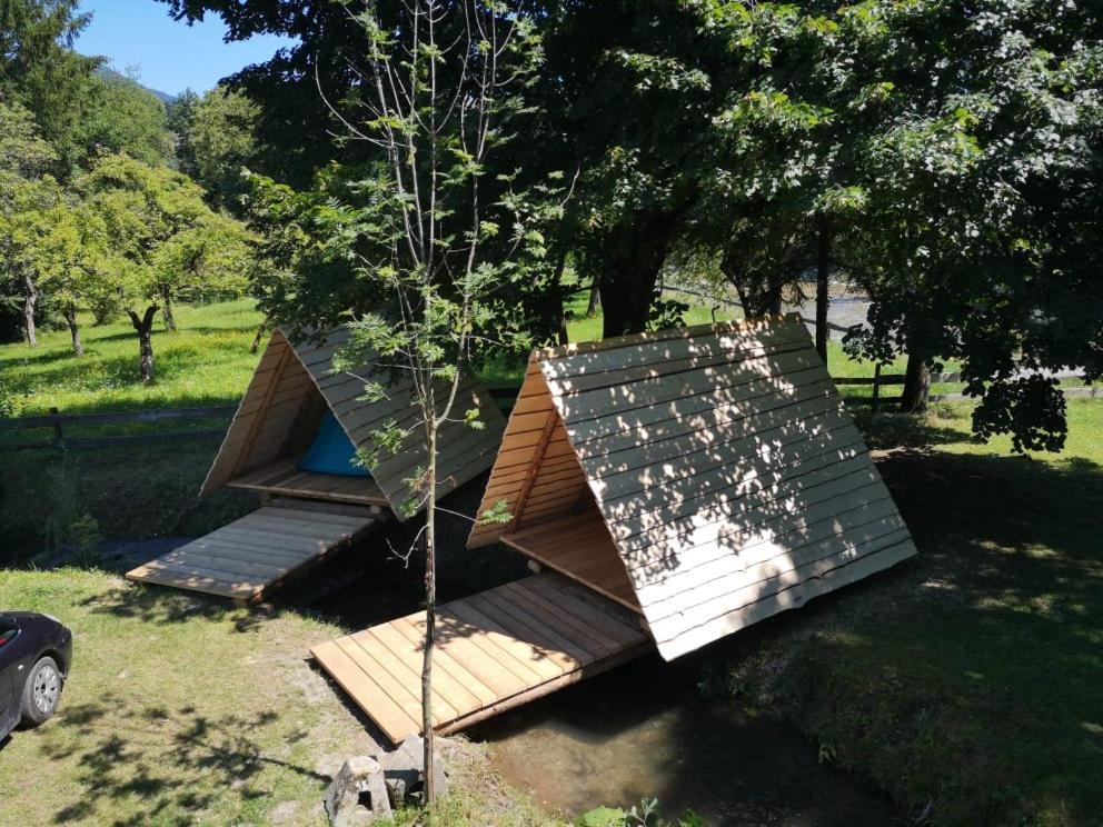 Kamp Na Otoku - Ljubno Ob Savinji Hotel Kültér fotó
