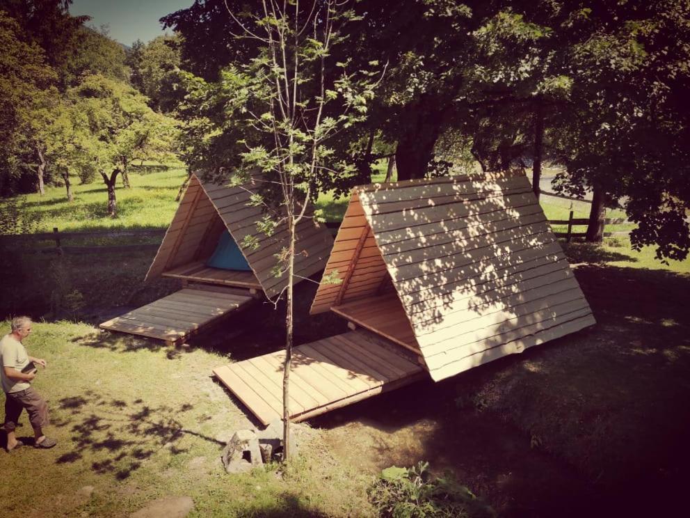 Kamp Na Otoku - Ljubno Ob Savinji Hotel Kültér fotó