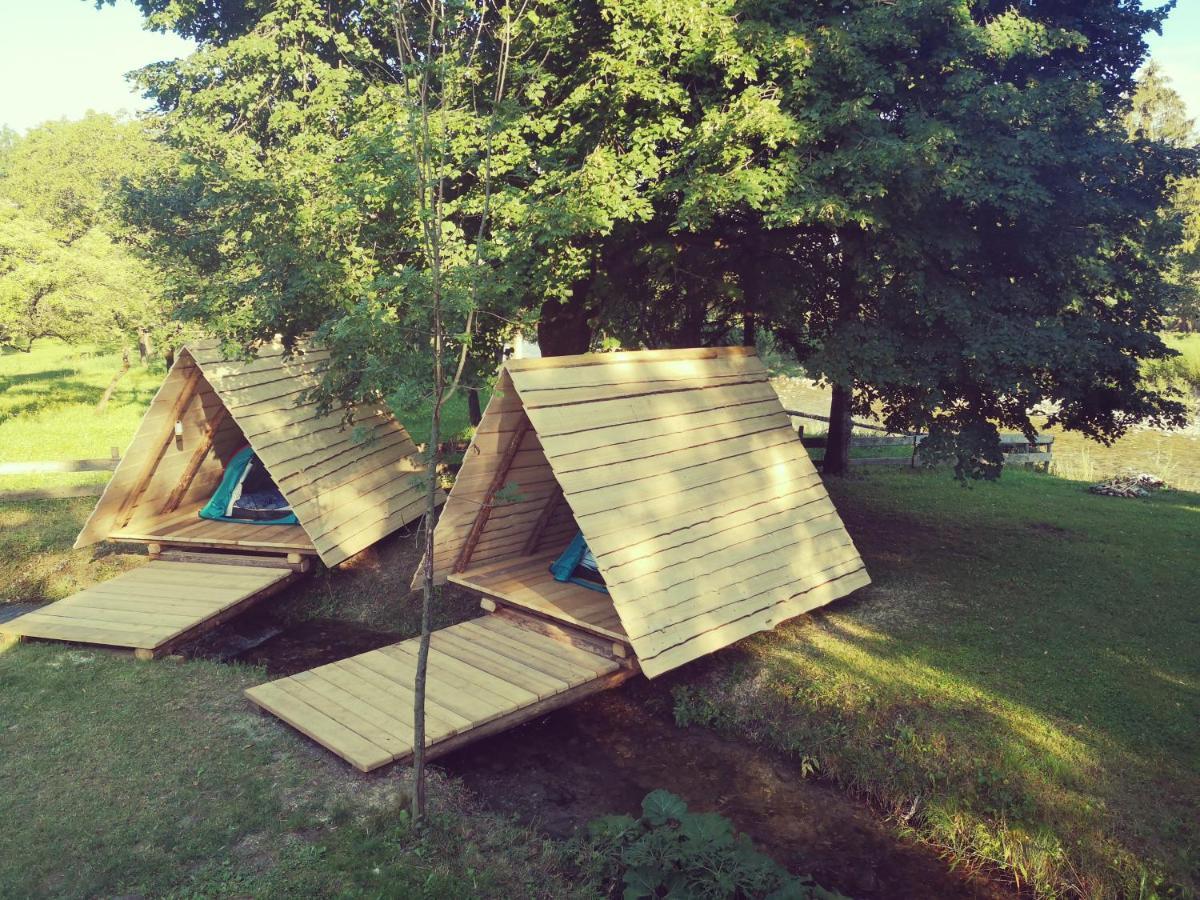 Kamp Na Otoku - Ljubno Ob Savinji Hotel Kültér fotó