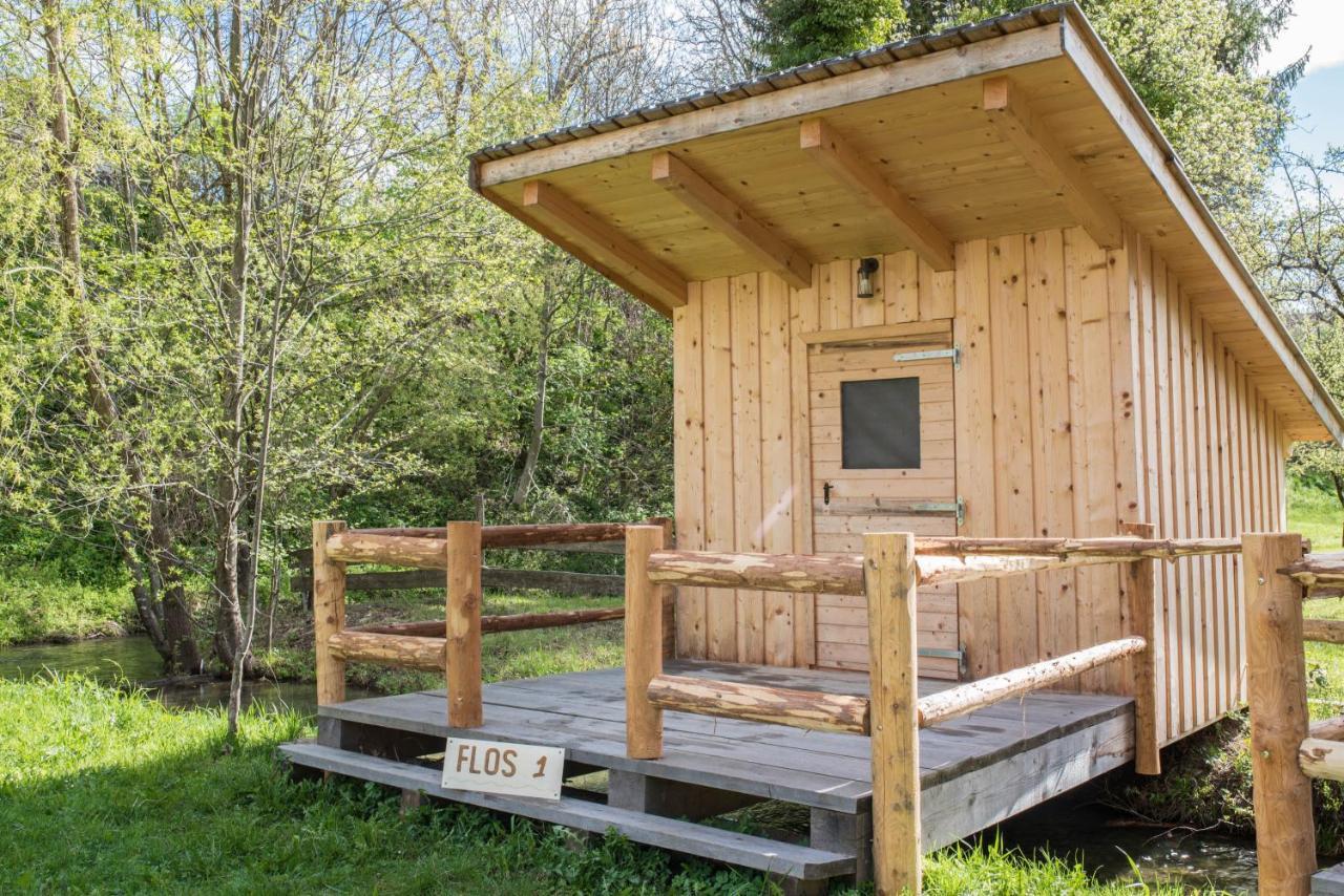 Kamp Na Otoku - Ljubno Ob Savinji Hotel Kültér fotó