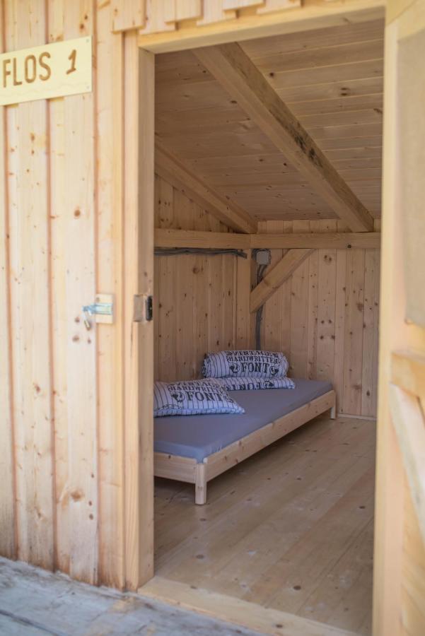 Kamp Na Otoku - Ljubno Ob Savinji Hotel Kültér fotó