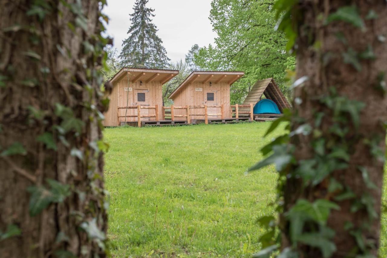 Kamp Na Otoku - Ljubno Ob Savinji Hotel Kültér fotó