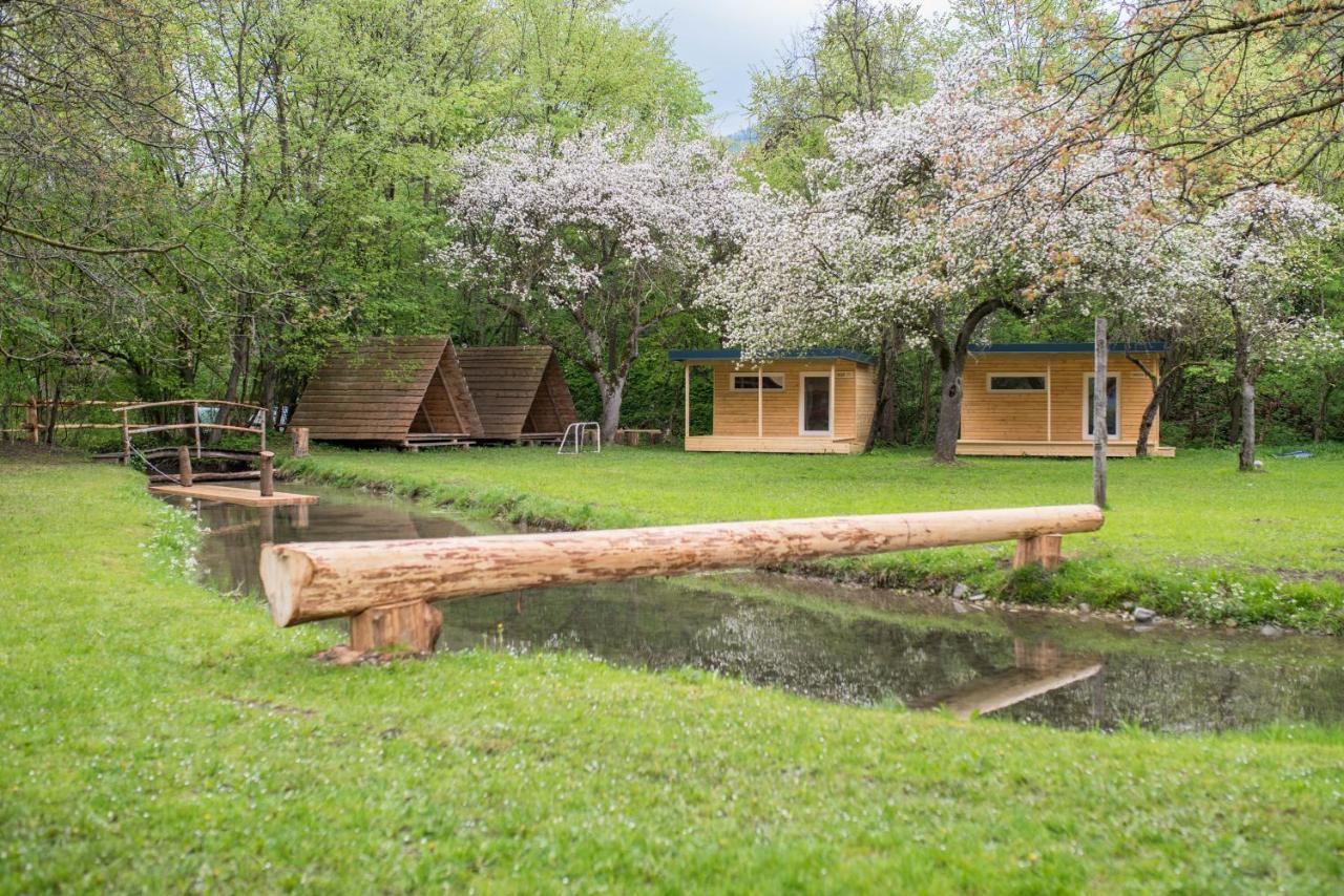 Kamp Na Otoku - Ljubno Ob Savinji Hotel Kültér fotó