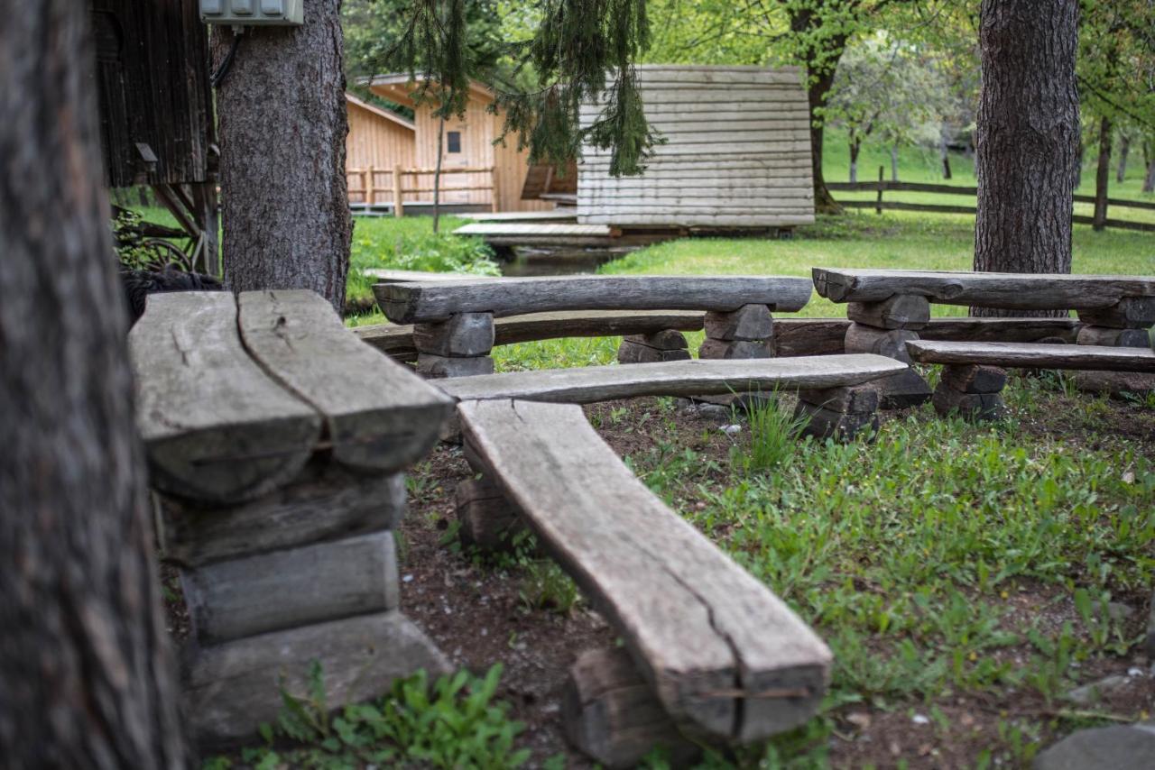 Kamp Na Otoku - Ljubno Ob Savinji Hotel Kültér fotó