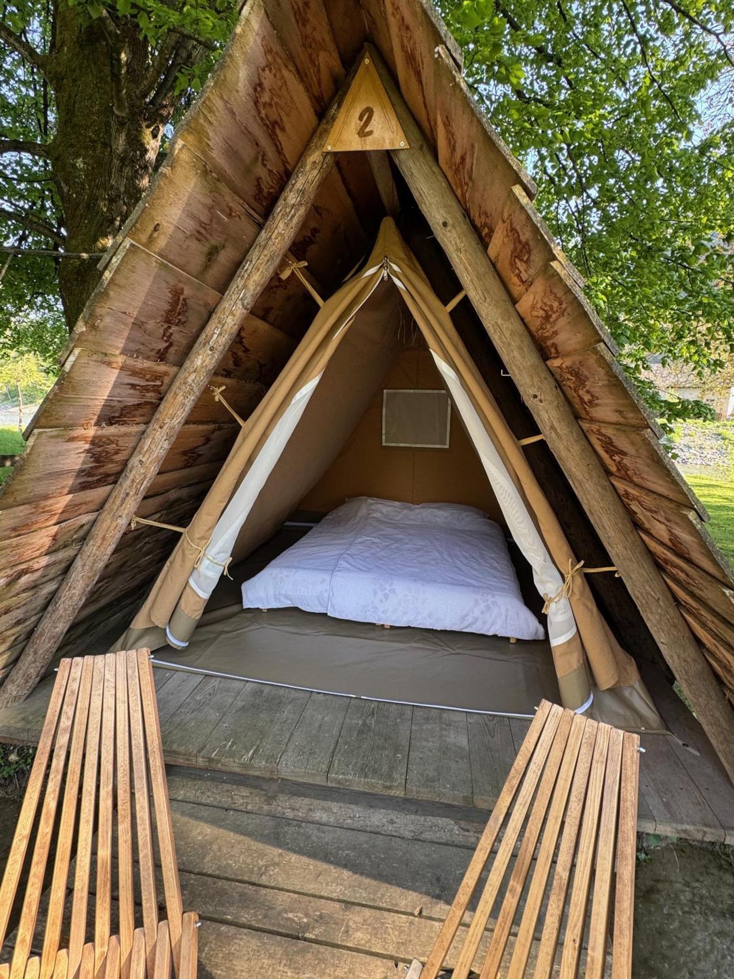 Kamp Na Otoku - Ljubno Ob Savinji Hotel Kültér fotó